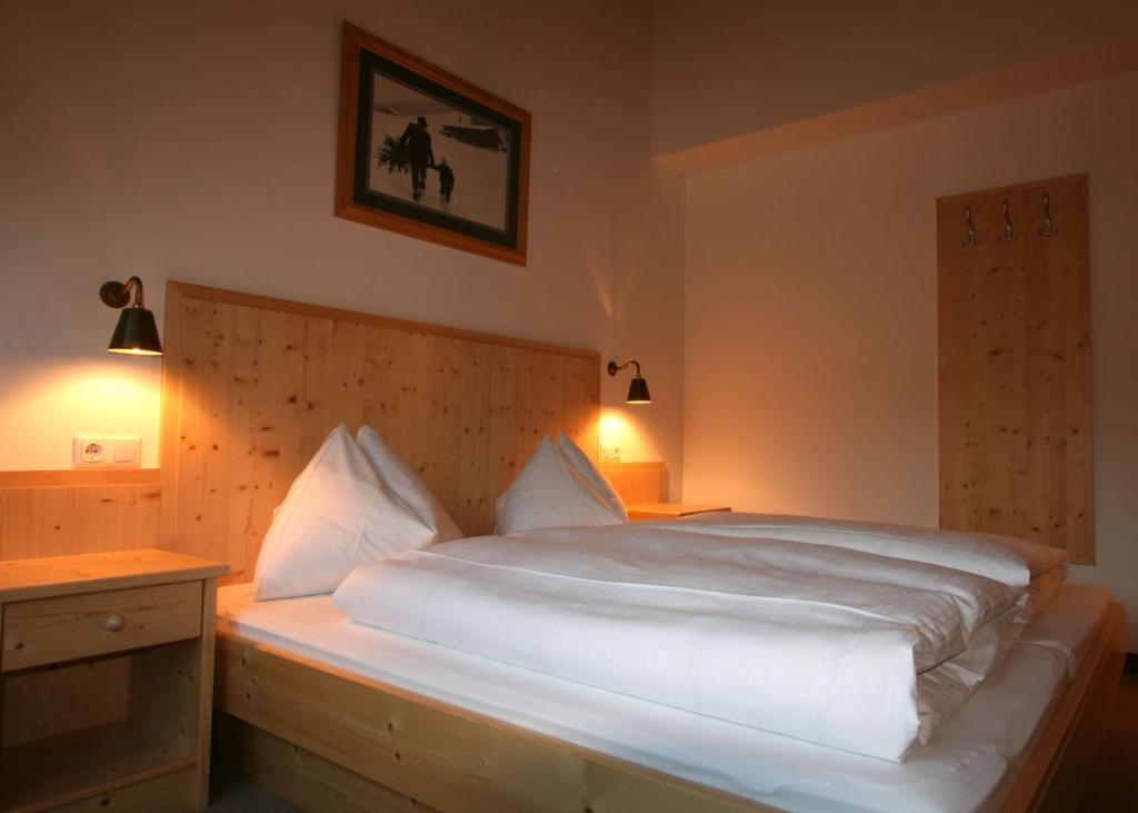 Pension Enzian Saalbach-Hinterglemm Exteriör bild