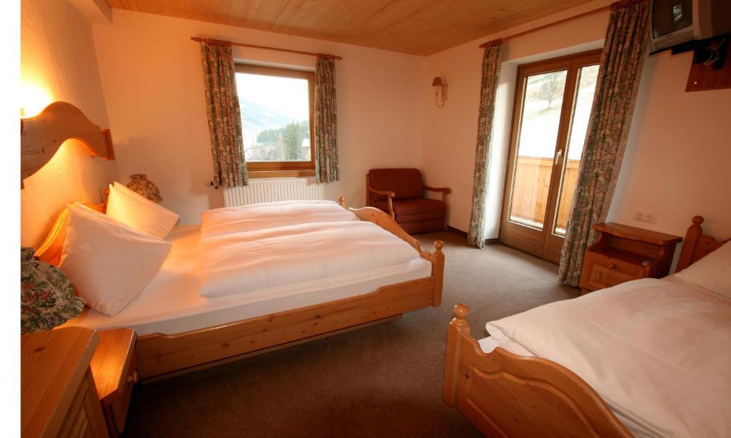 Pension Enzian Saalbach-Hinterglemm Exteriör bild