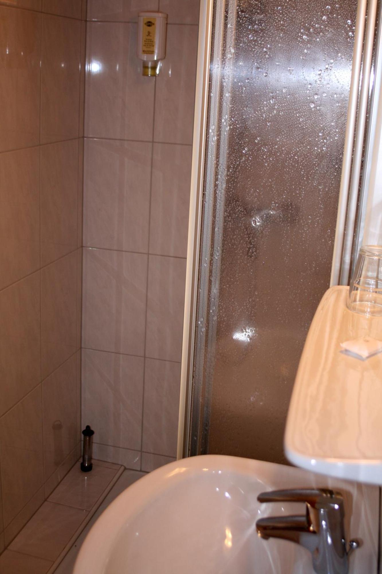 Pension Enzian Saalbach-Hinterglemm Exteriör bild
