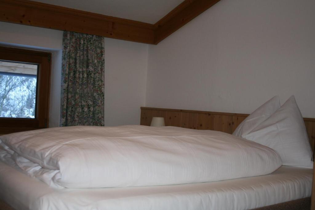 Pension Enzian Saalbach-Hinterglemm Rum bild