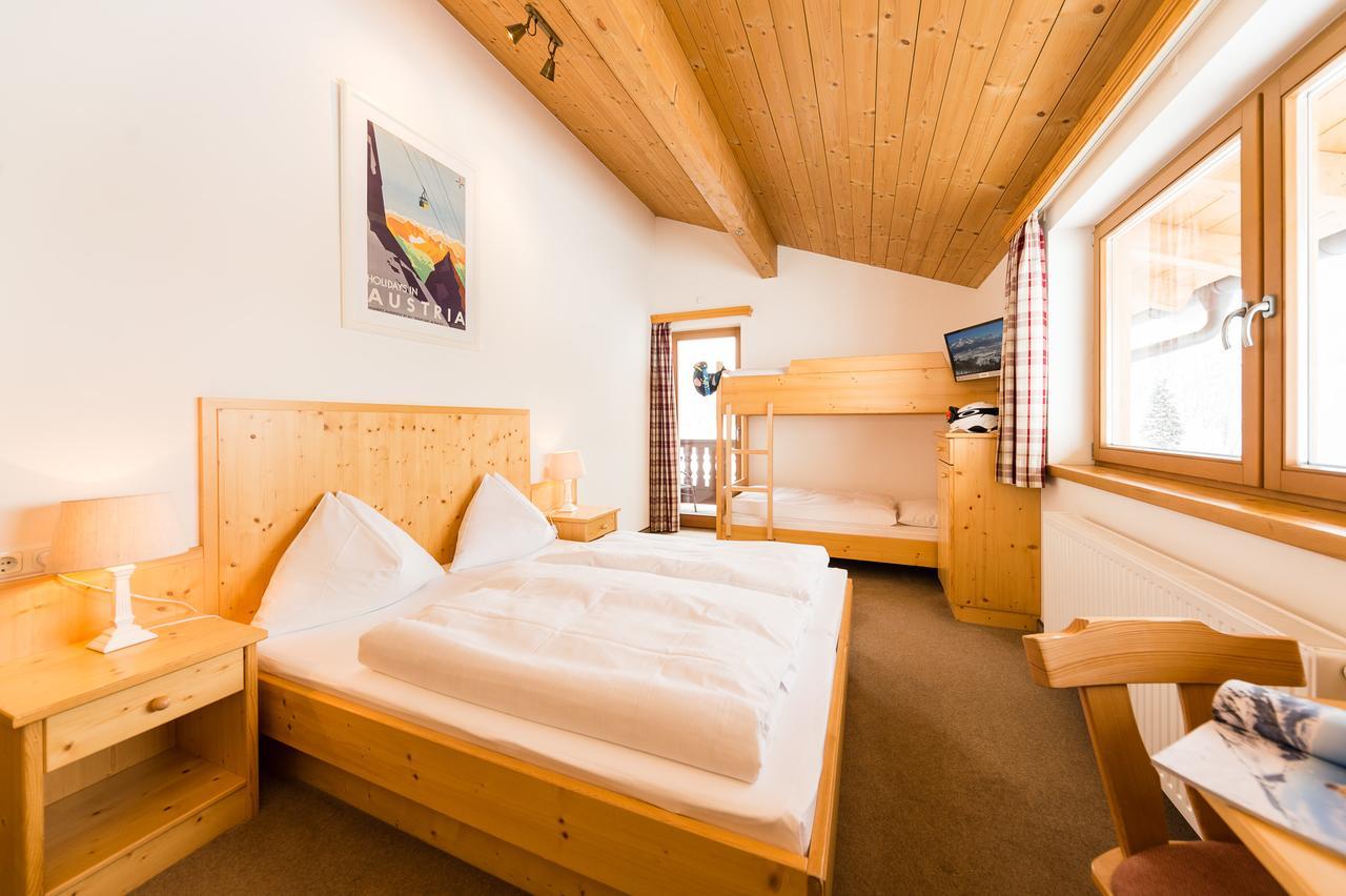 Pension Enzian Saalbach-Hinterglemm Exteriör bild